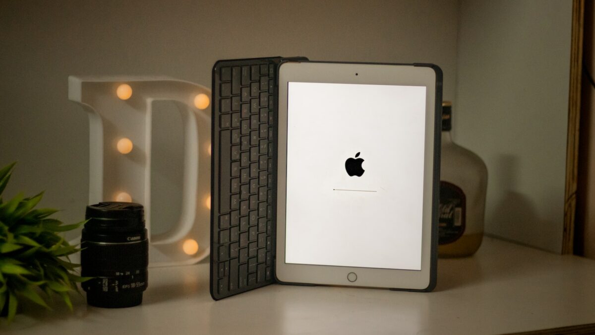 Neues Einsteiger-iPad von Apple steigert US-Verkäufe dramatisch