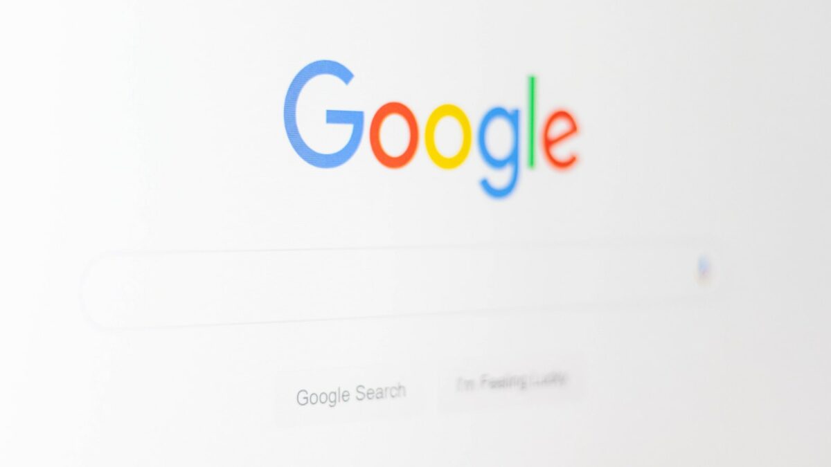 Google setzt die Veröffentlichung seines Betriebssystems "Fuchsia" für seine Smart Displays fort