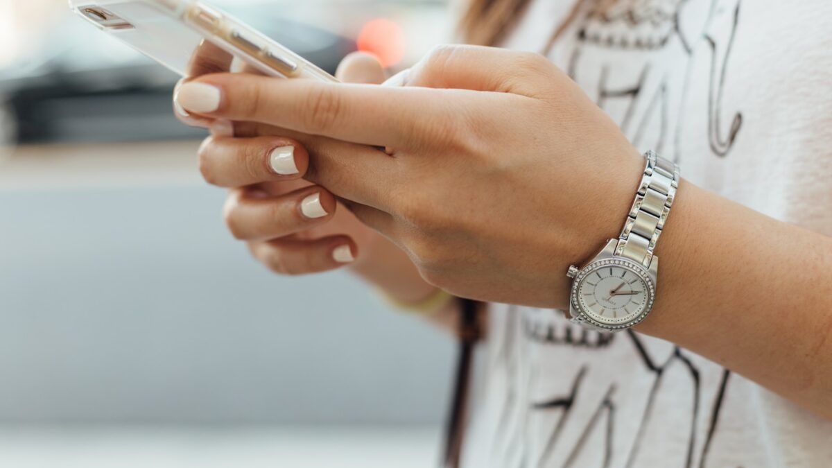 Schützen Sie Ihr Smartphone vor Hackern: Warum 5 Minuten tägliche Auszeit den Unterschied machen können
