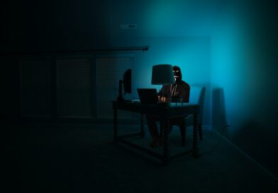 Vorsicht vor Deepfake-Video-Betrügereien: Der Missbrauch der KI-Technologie