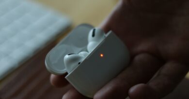 Revolution bei Apple: iPhone 15 und AirPods Pro mit USB-C und revolutionärem Hörtest-Feature