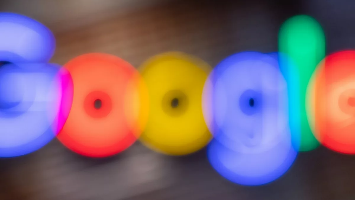 a blurry photo of a colorful object